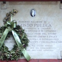 Lapide commemorativa dell’uccisione di Augusto Pulega, all’epoca presidente della Cooperativa di consumo Malcantone, al quartiere Barca.